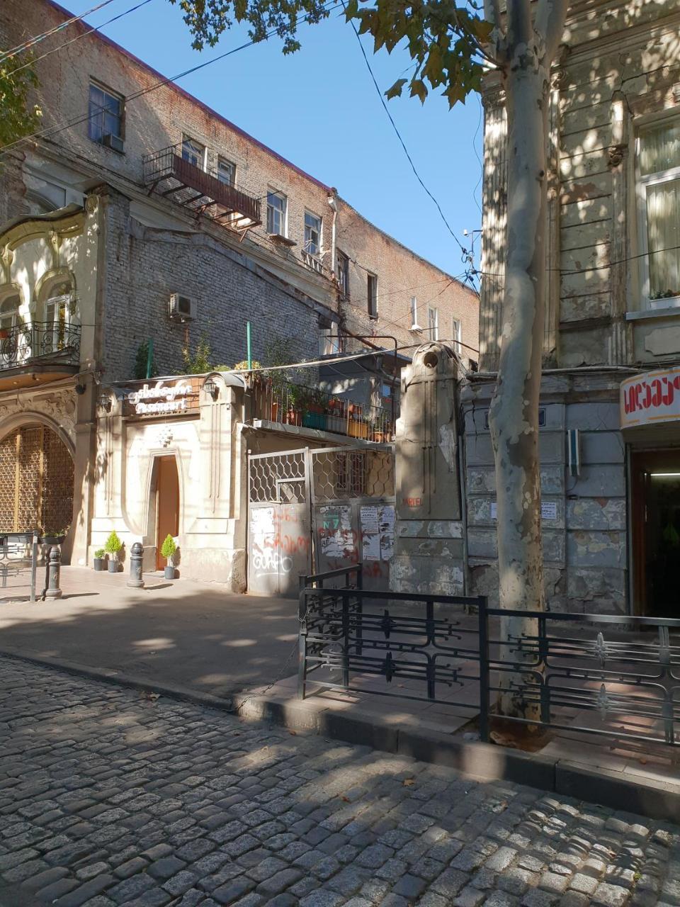 Old Tbilisi Apartments1 Buitenkant foto